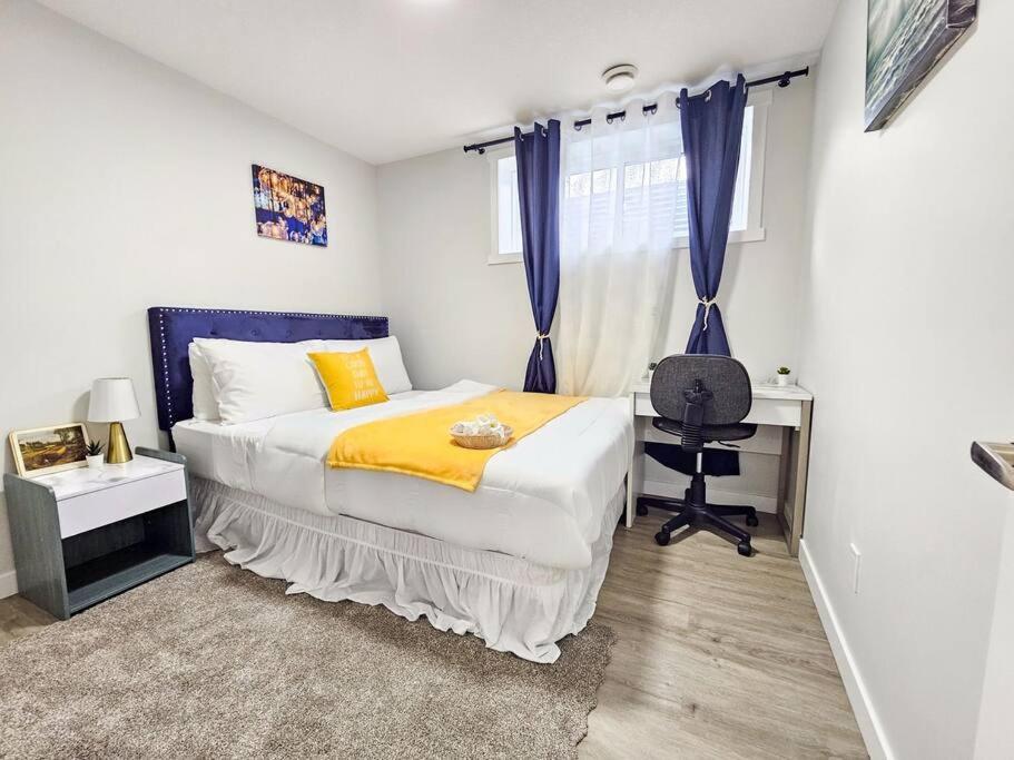 Cozy Suites In Calgary Area Balzac Eksteriør bilde