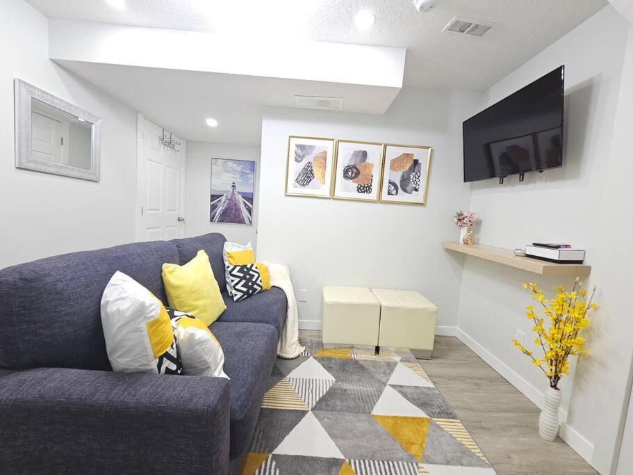 Cozy Suites In Calgary Area Balzac Eksteriør bilde