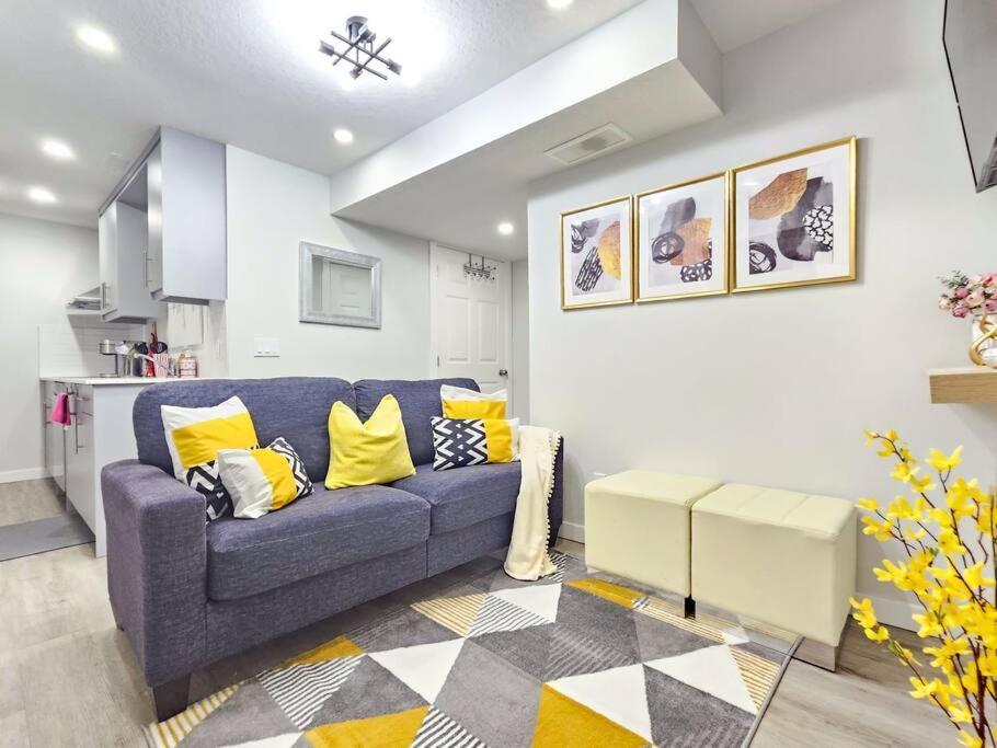 Cozy Suites In Calgary Area Balzac Eksteriør bilde